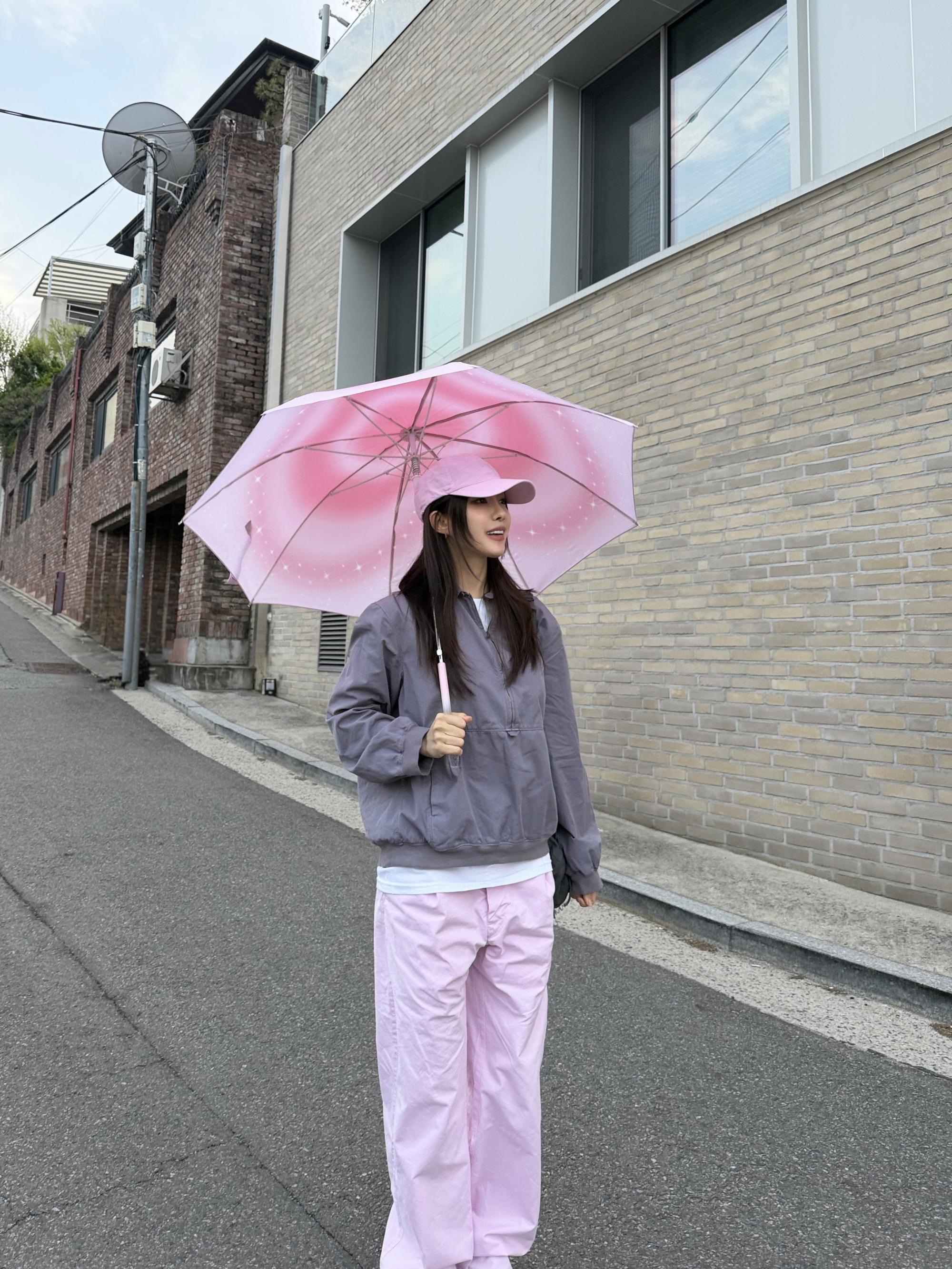 효민이 픽한 그 우산··· 얼모스트블루 시그니처 장우산, 카카오 선물하기 일주일 단독 특가 27-Image